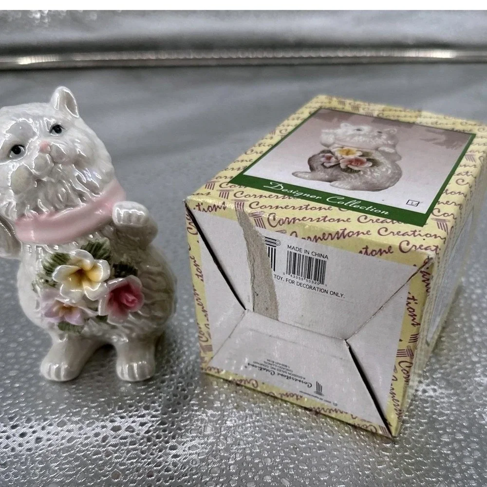 Cornerstone‎ Creations Designer Collection Cat Kitten Kitty Figurine with Box